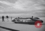 Standbild Goldie Gardner Bonneville Salt Flats Utah USA, 1951, aus Sekunde 31 historischem Filmmaterial Videoclip 65675041351