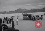 Standbild Goldie Gardner Bonneville Salt Flats Utah USA, 1951, aus Sekunde 37 historischem Filmmaterial Videoclip 65675041351
