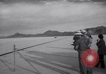 Standbild Goldie Gardner Bonneville Salt Flats Utah USA, 1951, aus Sekunde 53 historischem Filmmaterial Videoclip 65675041351