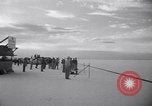 Standbild Goldie Gardner Bonneville Salt Flats Utah USA, 1951, aus Sekunde 57 historischem Filmmaterial Videoclip 65675041351