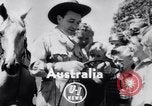Standbild australischen bull-Peitsche Australien, 1951, aus Sekunde 3 historischem Filmmaterial Videoclip 65675041352