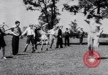 Standbild australischen bull-Peitsche Australien, 1951, aus Sekunde 12 historischem Filmmaterial Videoclip 65675041352