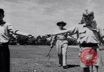 Standbild australischen bull-Peitsche Australien, 1951, aus Sekunde 23 historischem Filmmaterial Videoclip 65675041352