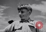 Standbild australischen bull-Peitsche Australien, 1951, aus Sekunde 25 historischem Filmmaterial Videoclip 65675041352