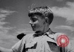 Standbild australischen bull-Peitsche Australien, 1951, aus Sekunde 26 historischem Filmmaterial Videoclip 65675041352