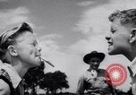 Standbild australischen bull-Peitsche Australien, 1951, aus Sekunde 29 historischem Filmmaterial Videoclip 65675041352