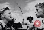 Standbild australischen bull-Peitsche Australien, 1951, aus Sekunde 30 historischem Filmmaterial Videoclip 65675041352