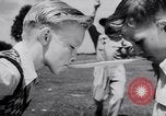 Standbild australischen bull-Peitsche Australien, 1951, aus Sekunde 31 historischem Filmmaterial Videoclip 65675041352