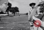 Standbild australischen bull-Peitsche Australien, 1951, aus Sekunde 34 historischem Filmmaterial Videoclip 65675041352