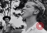 Standbild australischen bull-Peitsche Australien, 1951, aus Sekunde 42 historischem Filmmaterial Videoclip 65675041352
