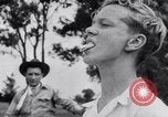 Standbild australischen bull-Peitsche Australien, 1951, aus Sekunde 43 historischem Filmmaterial Videoclip 65675041352