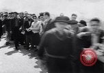 Standbild Bicycle Racing Frankreich, 1953, aus Sekunde 14 historischem Filmmaterial Videoclip 65675041358