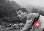 Standbild Bicycle Racing Frankreich, 1953, aus Sekunde 20 historischem Filmmaterial Videoclip 65675041358