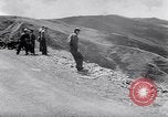 Standbild Bicycle Racing Frankreich, 1953, aus Sekunde 25 historischem Filmmaterial Videoclip 65675041358