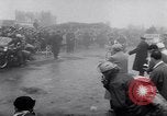 Standbild Bicycle Racing Frankreich, 1953, aus Sekunde 42 historischem Filmmaterial Videoclip 65675041358