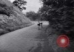 Standbild Bicycle Racing Frankreich, 1953, aus Sekunde 52 historischem Filmmaterial Videoclip 65675041358