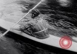 Immagine di Gara in kayak Fiume Vezere Francia, 1953, secondo 11 filmato di repertorio 65675041360