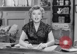 Immagine di Barbara Stanwyck United States USA, 1953, secondo 23 filmato di repertorio 65675041361