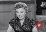 Immagine di Barbara Stanwyck United States USA, 1953, secondo 40 filmato di repertorio 65675041361