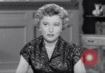 Immagine di Barbara Stanwyck United States USA, 1953, secondo 41 filmato di repertorio 65675041361