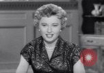 Immagine di Barbara Stanwyck United States USA, 1953, secondo 53 filmato di repertorio 65675041361