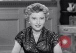 Immagine di Barbara Stanwyck United States USA, 1953, secondo 54 filmato di repertorio 65675041361