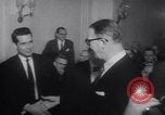Immagine di Carey Kefauver Washington DC USA, 1955, secondo 13 filmato di repertorio 65675041363
