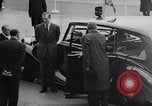 Immagine di Queen Elizabeth Londra Inghilterra Regno Unito, 1955, secondo 6 filmato di repertorio 65675041366