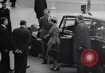 Immagine di Queen Elizabeth Londra Inghilterra Regno Unito, 1955, secondo 8 filmato di repertorio 65675041366