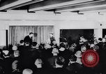 Immagine di Queen Elizabeth Londra Inghilterra Regno Unito, 1955, secondo 20 filmato di repertorio 65675041366