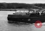 Standbild Amphibienfahrzeug California United States USA, 1956, aus Sekunde 5 historischem Filmmaterial Videoclip 65675041375