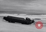Standbild Amphibienfahrzeug California United States USA, 1956, aus Sekunde 44 historischem Filmmaterial Videoclip 65675041375