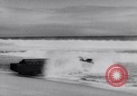 Standbild Amphibienfahrzeug California United States USA, 1956, aus Sekunde 46 historischem Filmmaterial Videoclip 65675041375