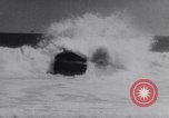 Standbild Amphibienfahrzeug California United States USA, 1956, aus Sekunde 53 historischem Filmmaterial Videoclip 65675041375