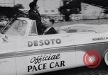 Standbild Racing event Indianapolis Indiana USA, 1956, aus Sekunde 11 historischem Filmmaterial Videoclip 65675041376
