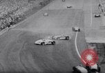 Standbild Racing event Indianapolis Indiana USA, 1956, aus Sekunde 44 historischem Filmmaterial Videoclip 65675041376