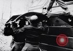 Immagine di Carrello anfibio Francia, 1956, secondo 18 filmato di repertorio 65675041378