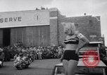 Standbild Floyd Bennett Field Brooklyn New York City USA, 1956, aus Sekunde 33 historischem Filmmaterial Videoclip 65675041380