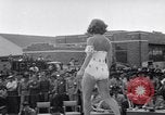 Standbild Floyd Bennett Field Brooklyn New York City USA, 1956, aus Sekunde 40 historischem Filmmaterial Videoclip 65675041380