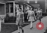Standbild Kleider aus Holz Hoquiam Washington USA, 1929, aus Sekunde 21 historischem Filmmaterial Videoclip 65675041384