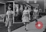 Standbild Kleider aus Holz Hoquiam Washington USA, 1929, aus Sekunde 23 historischem Filmmaterial Videoclip 65675041384