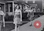 Standbild Kleider aus Holz Hoquiam Washington USA, 1929, aus Sekunde 25 historischem Filmmaterial Videoclip 65675041384