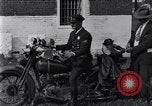 Standbild trainierten Schimpansen Fredericksburg Virginia USA, 1929, aus Sekunde 15 historischem Filmmaterial Videoclip 65675041385