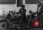 Standbild trainierten Schimpansen Fredericksburg Virginia USA, 1929, aus Sekunde 16 historischem Filmmaterial Videoclip 65675041385
