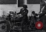 Standbild trainierten Schimpansen Fredericksburg Virginia USA, 1929, aus Sekunde 19 historischem Filmmaterial Videoclip 65675041385
