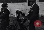 Standbild trainierten Schimpansen Fredericksburg Virginia USA, 1929, aus Sekunde 21 historischem Filmmaterial Videoclip 65675041385