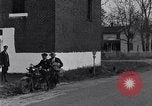 Standbild trainierten Schimpansen Fredericksburg Virginia USA, 1929, aus Sekunde 46 historischem Filmmaterial Videoclip 65675041385