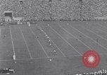 Standbild Fußballspiel New Haven Connecticut USA, 1929, aus Sekunde 17 historischem Filmmaterial Videoclip 65675041390