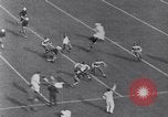 Standbild Fußballspiel New Haven Connecticut USA, 1929, aus Sekunde 31 historischem Filmmaterial Videoclip 65675041390