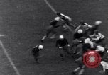 Standbild Fußballspiel New Haven Connecticut USA, 1929, aus Sekunde 35 historischem Filmmaterial Videoclip 65675041390